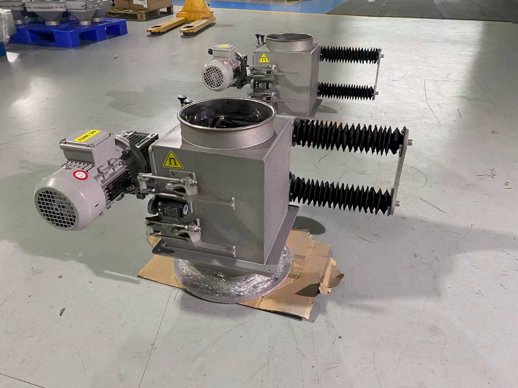 Уморни од железни нечистотии? Пробајте го целосно автоматското ротирачко отстранување на железо!